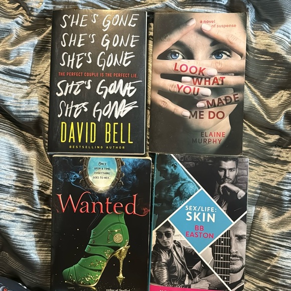 Other - EUC paperback books